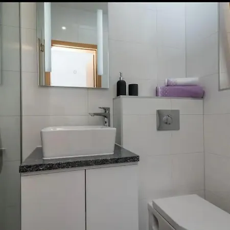With Parking Space - 22505 Trogir