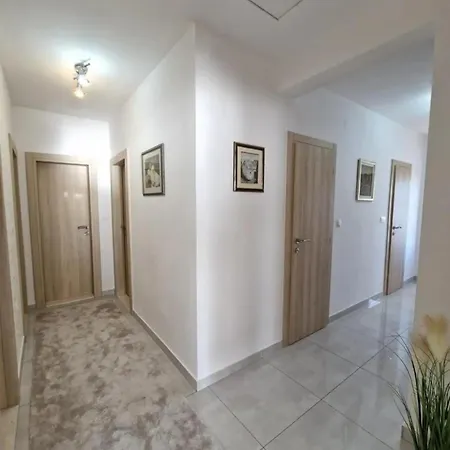 Apartment With Parking Space - 22505 Trogir