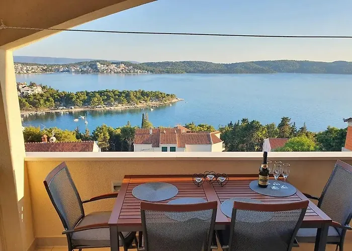 With Parking Space - 22505 Apartman Trogir