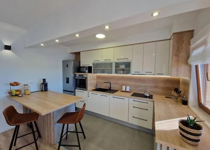 With Parking Space - 22505 Apartman *
