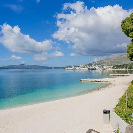 Διαμέρισμα With Parking Space - 22505 *